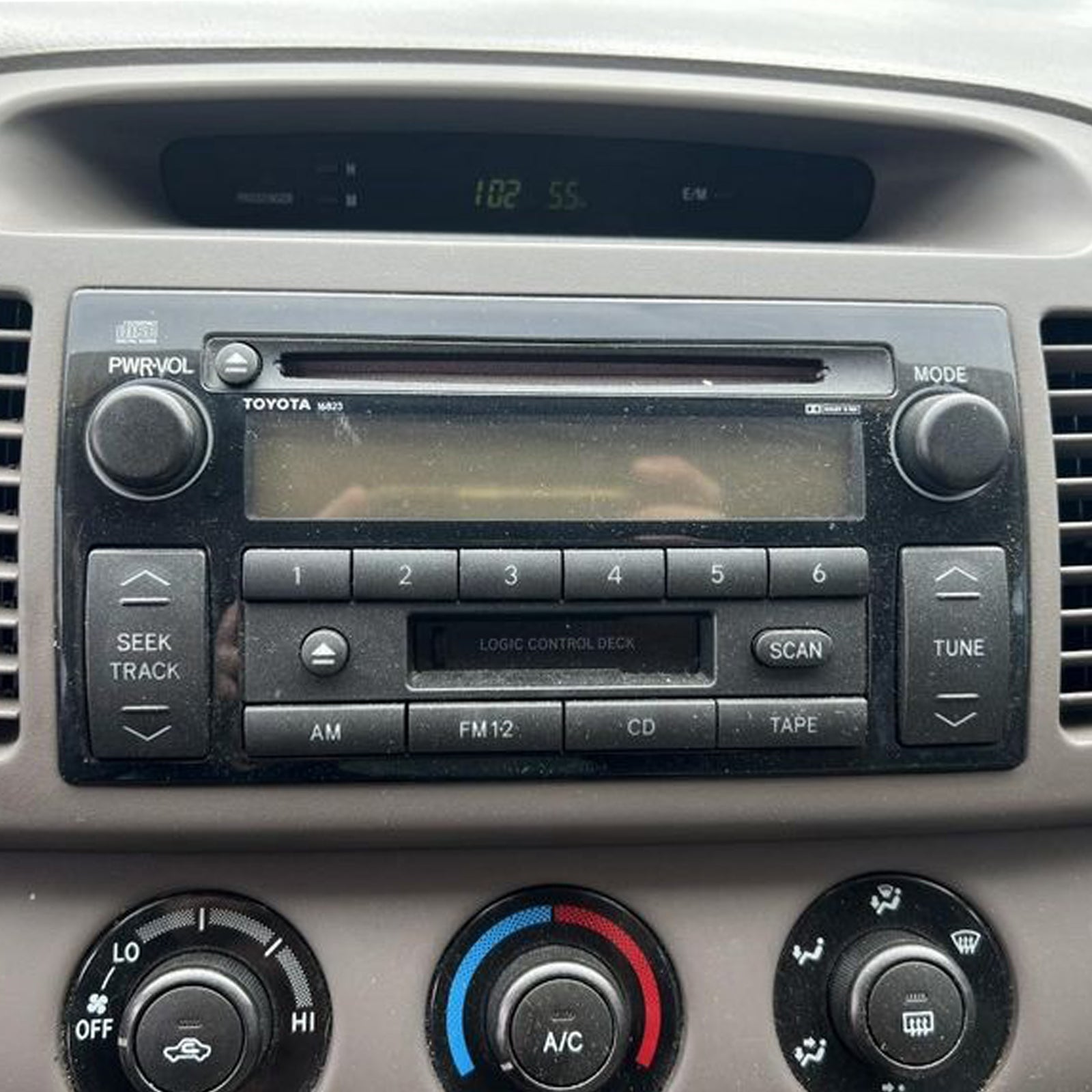 2002-2004 Toyota Camry Radio Receiver