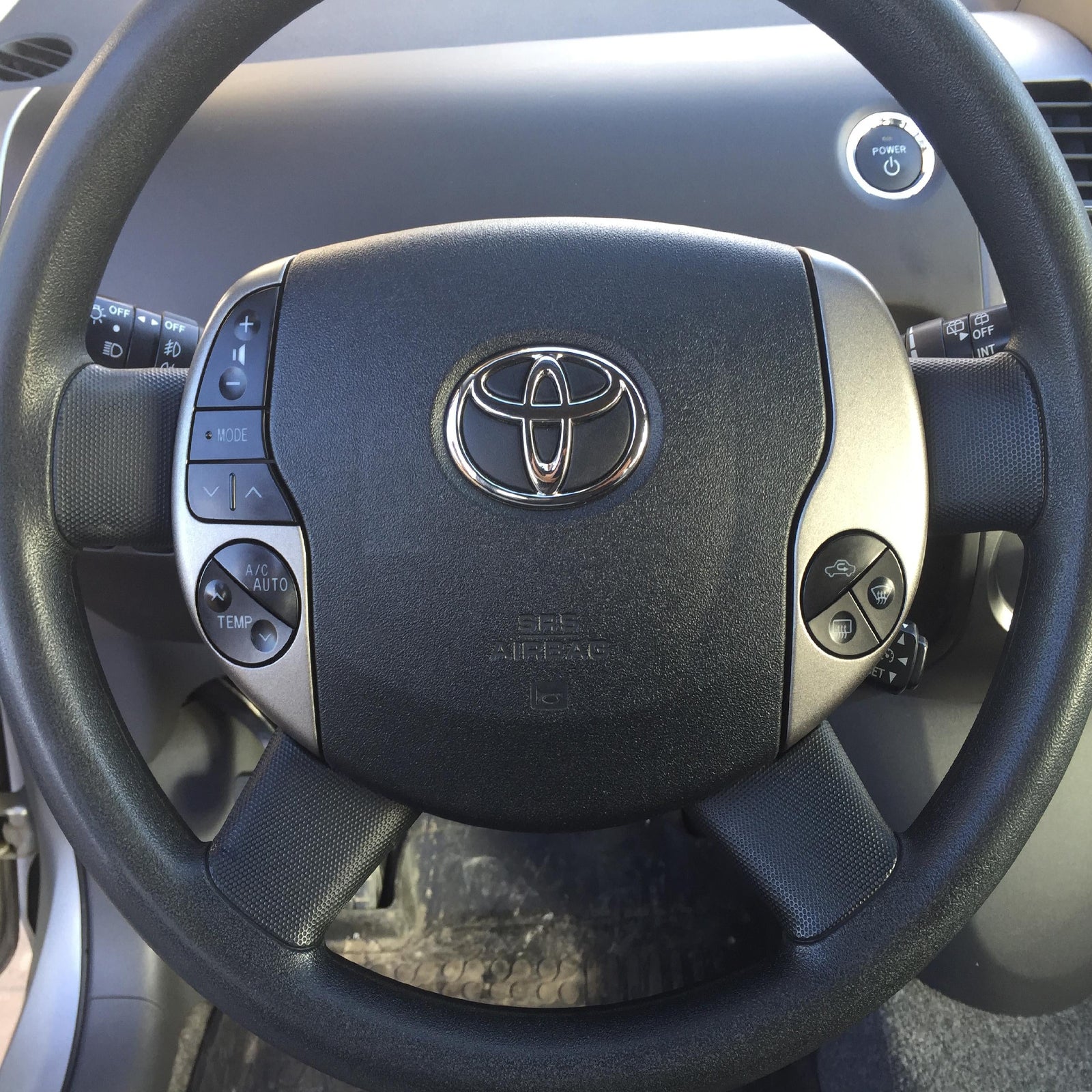 2004-2006 Toyota Prius Steering Wheel Airbag