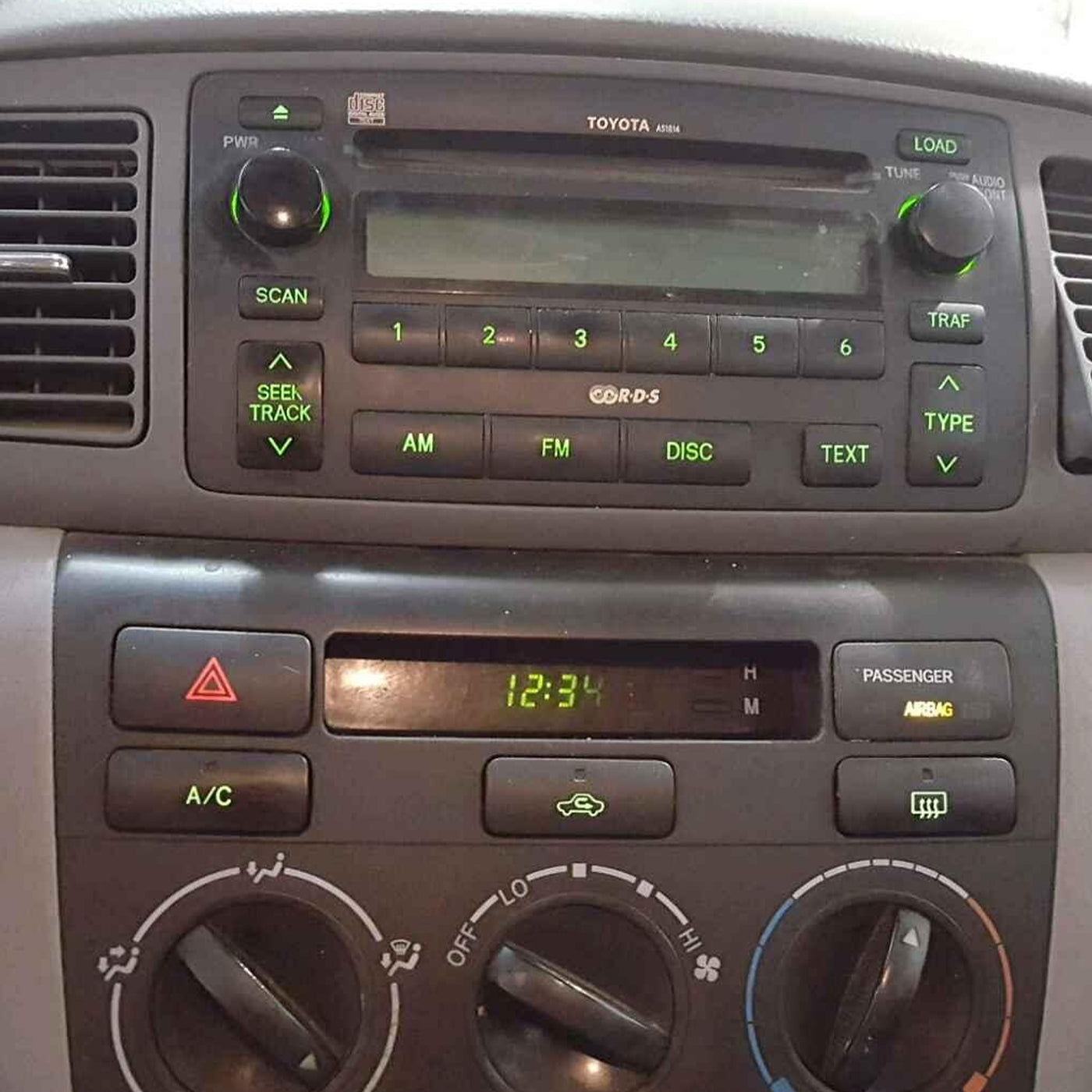 2004-2007 Toyota Corolla Radio Receiver