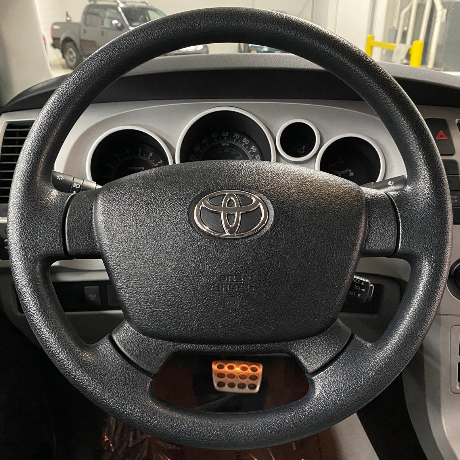 2008-2009 Toyota Sequoia Steering Wheel Airbag