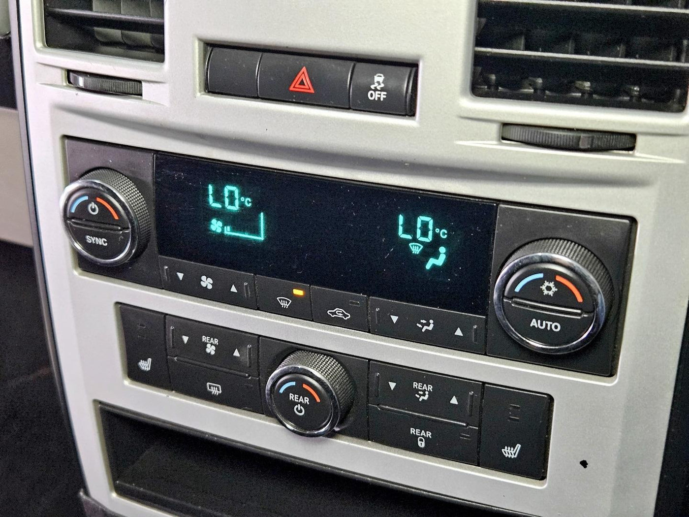 2008-2010 Chrysler Town & Country Climate Control