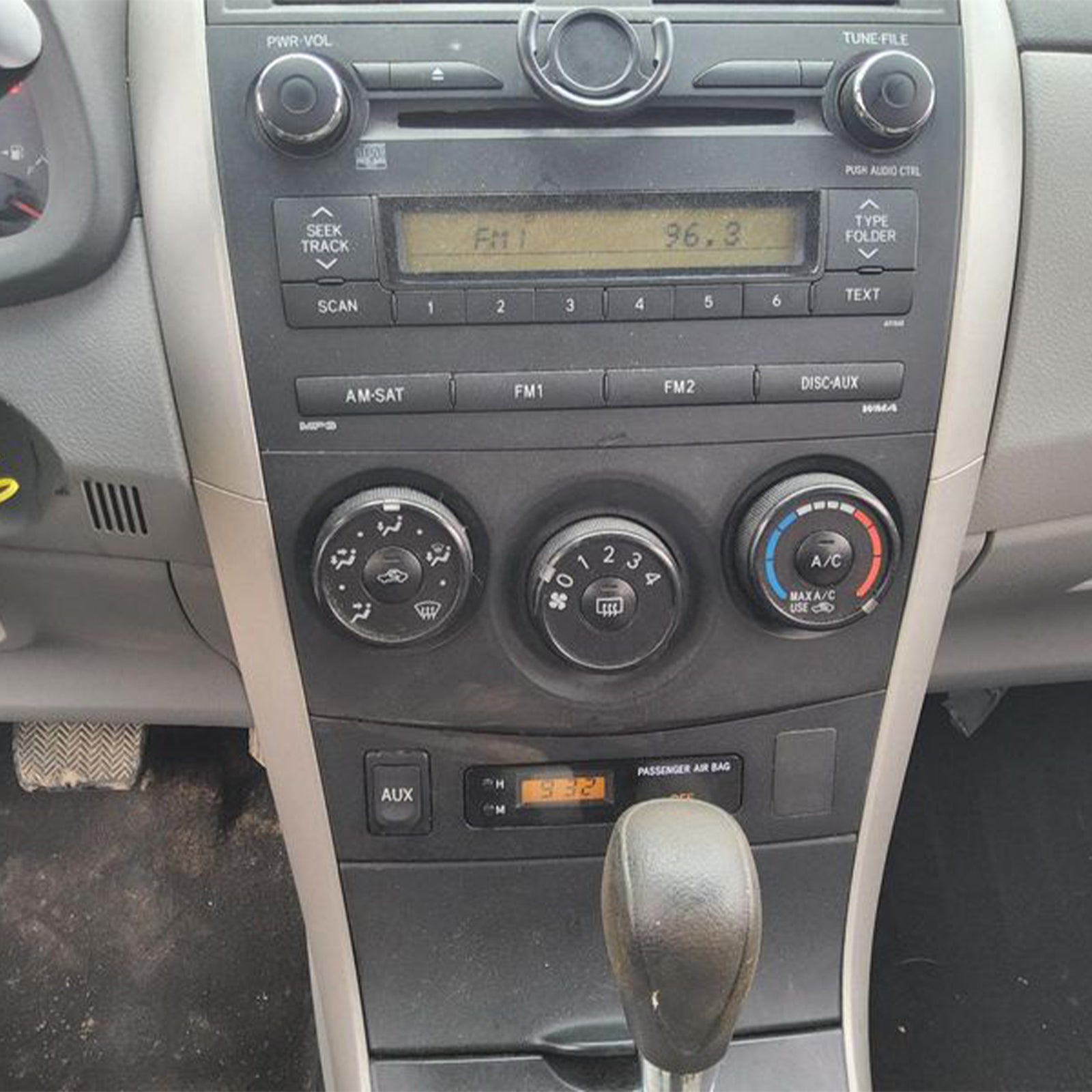 2009-2013 Toyota Corolla Climate Control