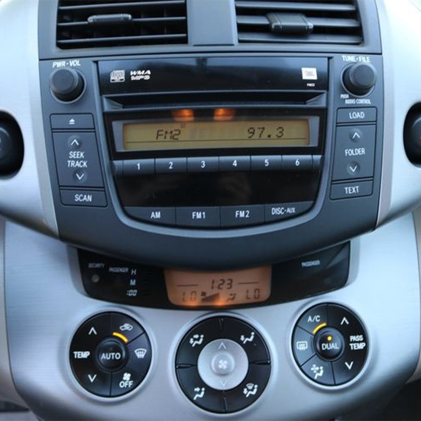 2010-2011 Toyota RAV4 Radio Receiver