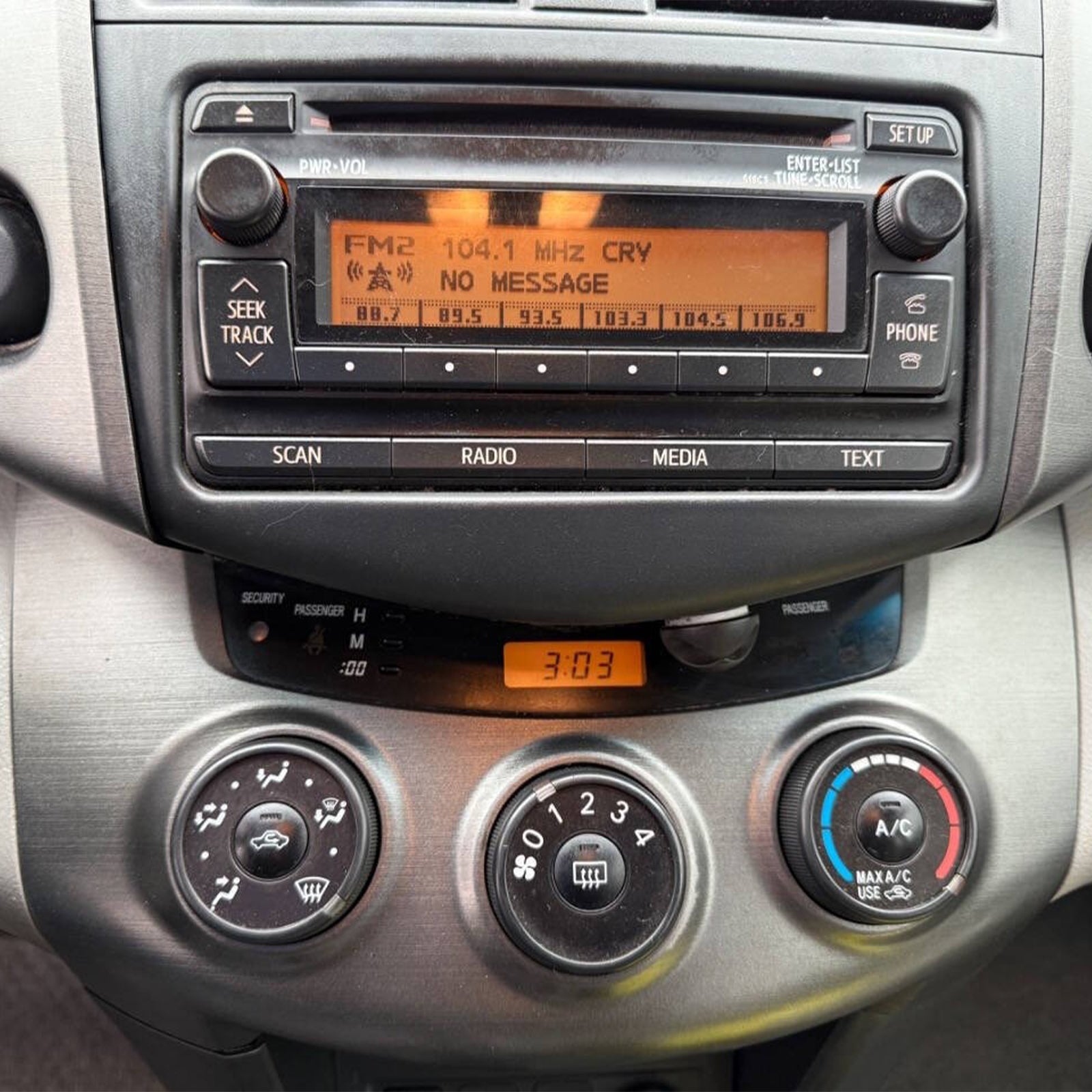 2012 Toyota RAV4 Radio Receiver