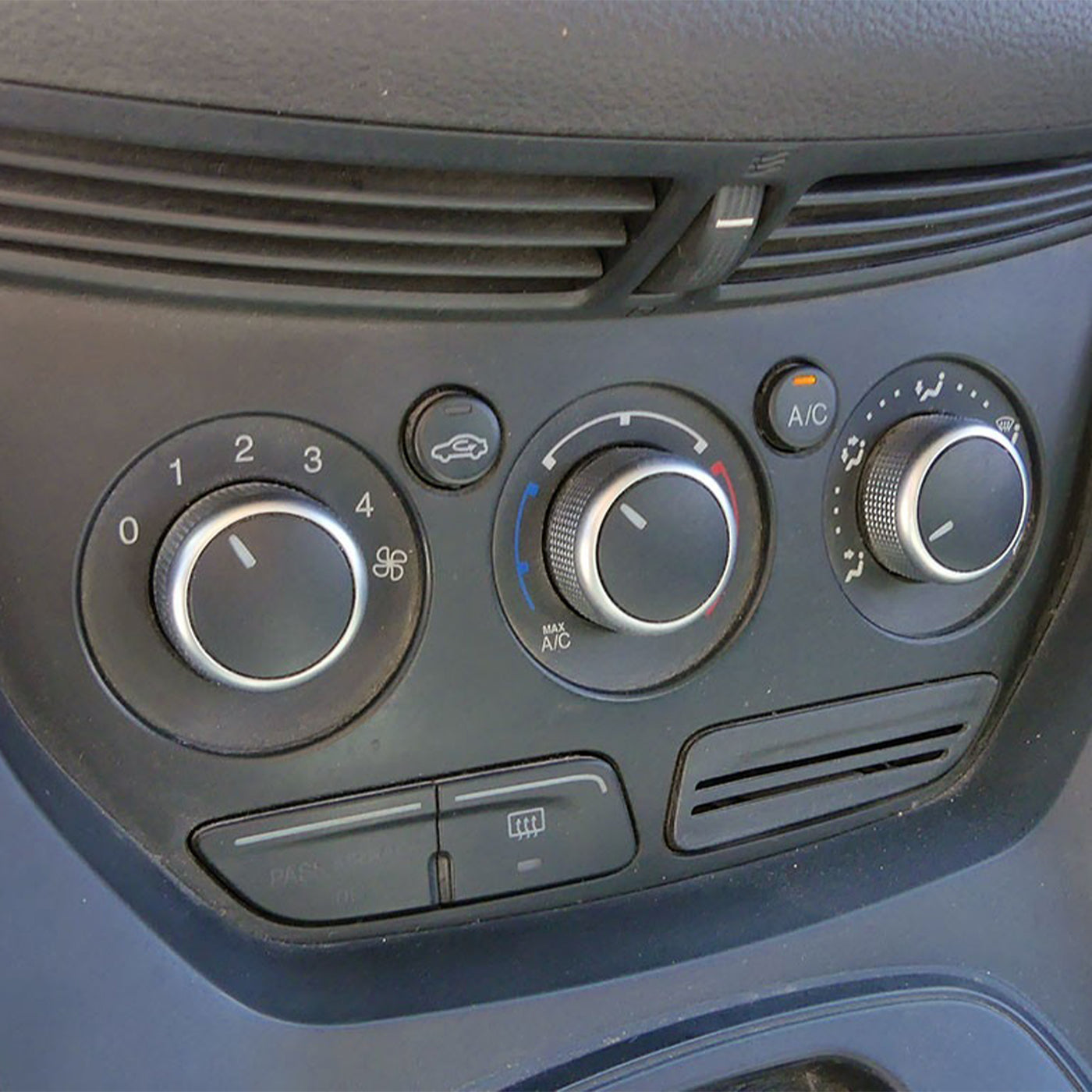 2013-2016 Ford Escape Climate Control