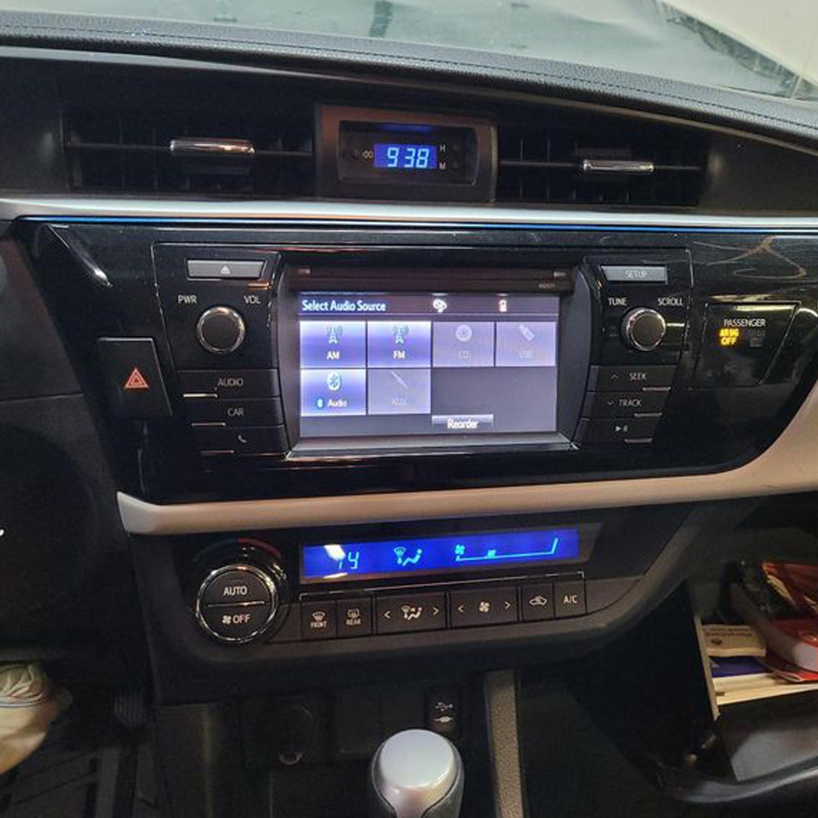 2015-2016 Toyota Corolla Radio Receiver ID 100571