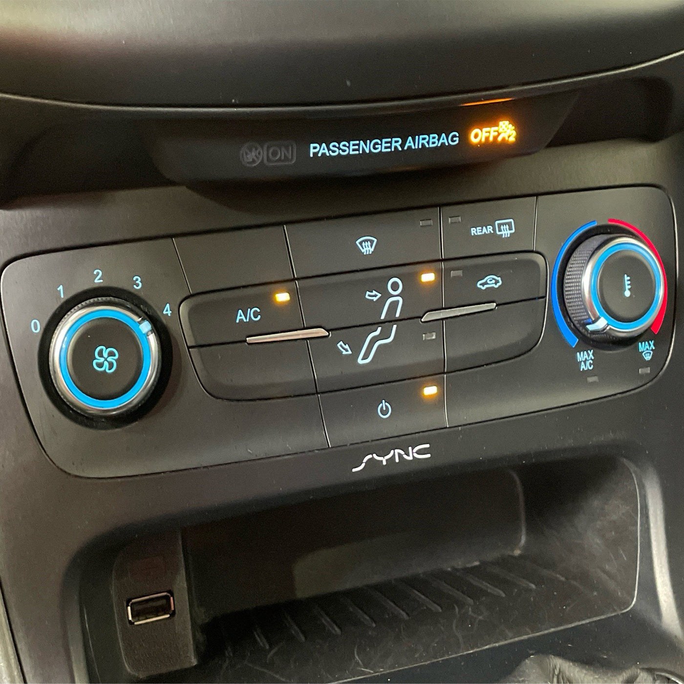 2015-2018 Ford Focus Climate Control