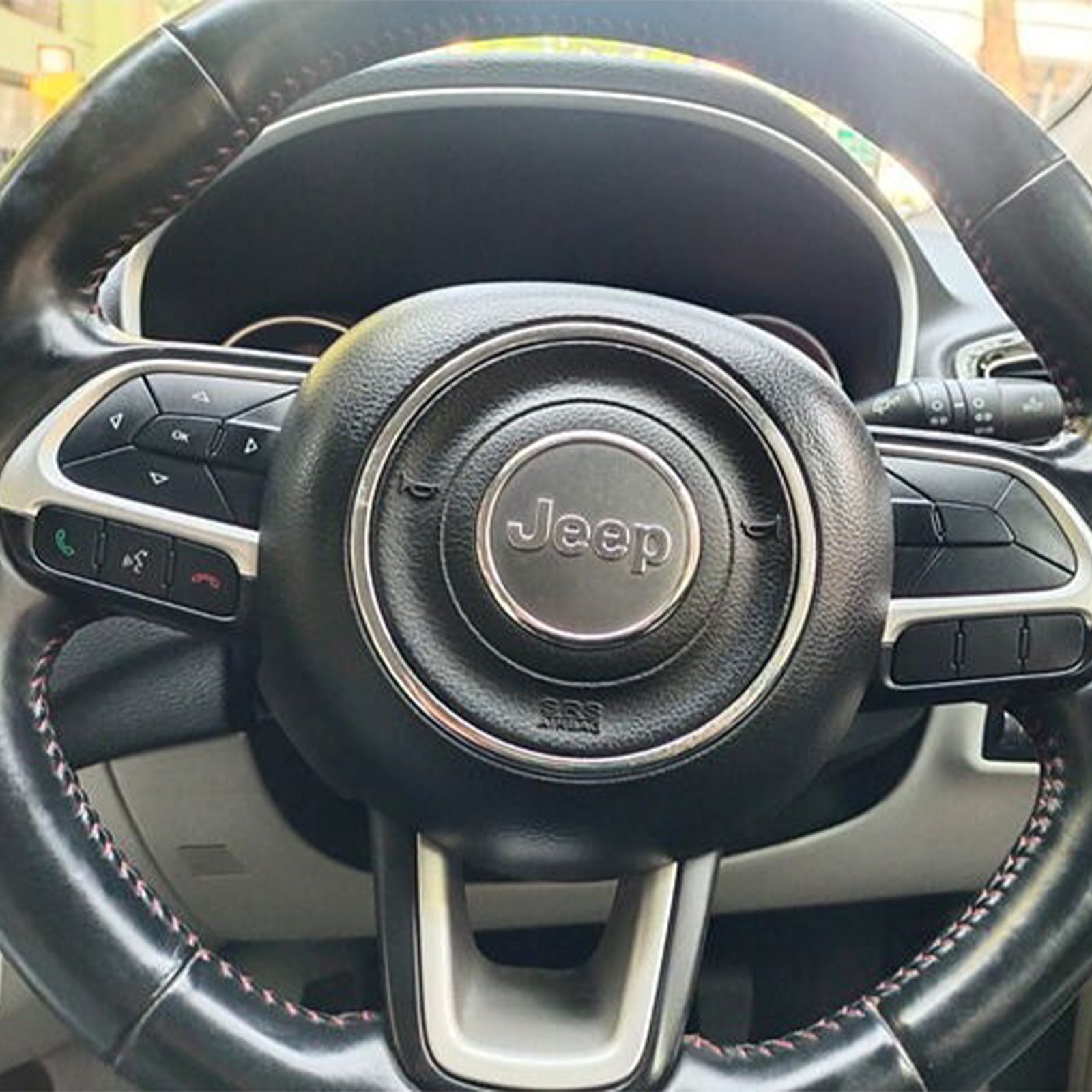 2015-2018 Jeep Renegade Steering Wheel Airbag