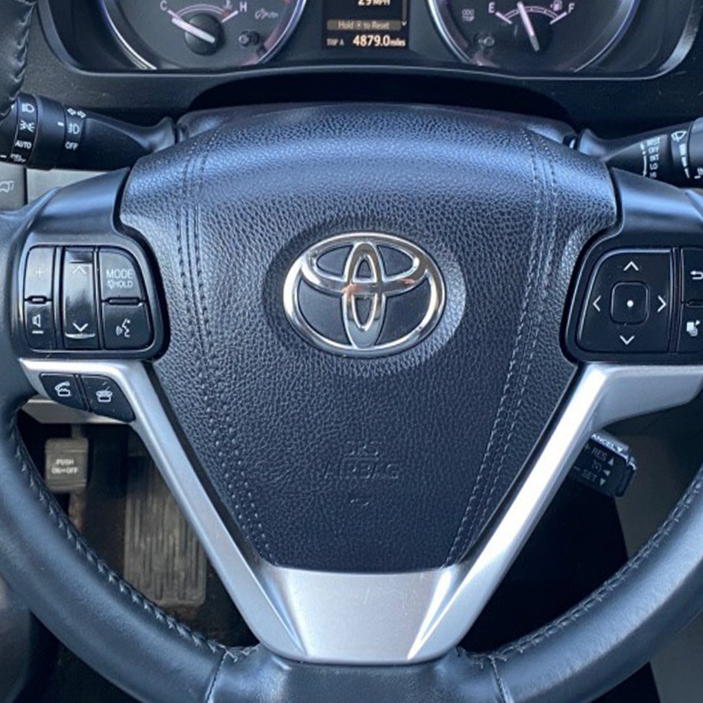 2015-2020 Toyota Sienna Steering Wheel Airbag