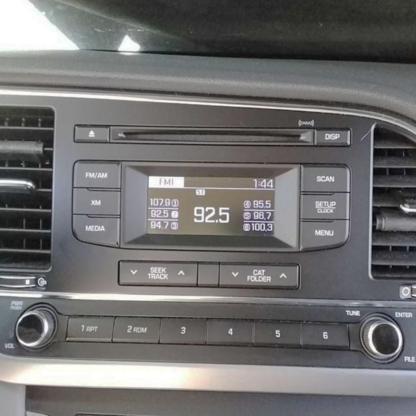 2017-2018 Hyundai Elantra Radio Receiver