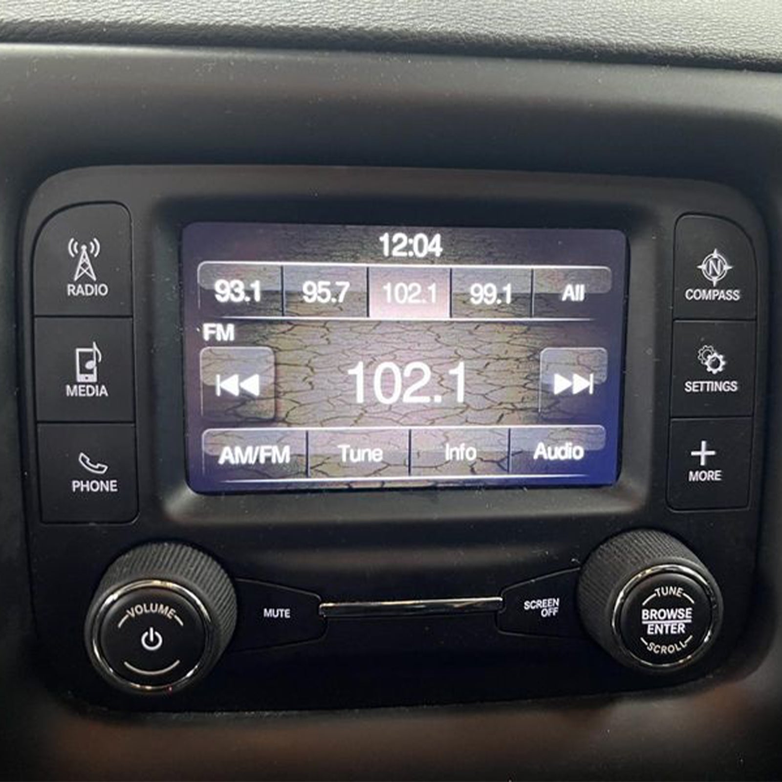 2017-2018 Jeep Compass Radio Receiver