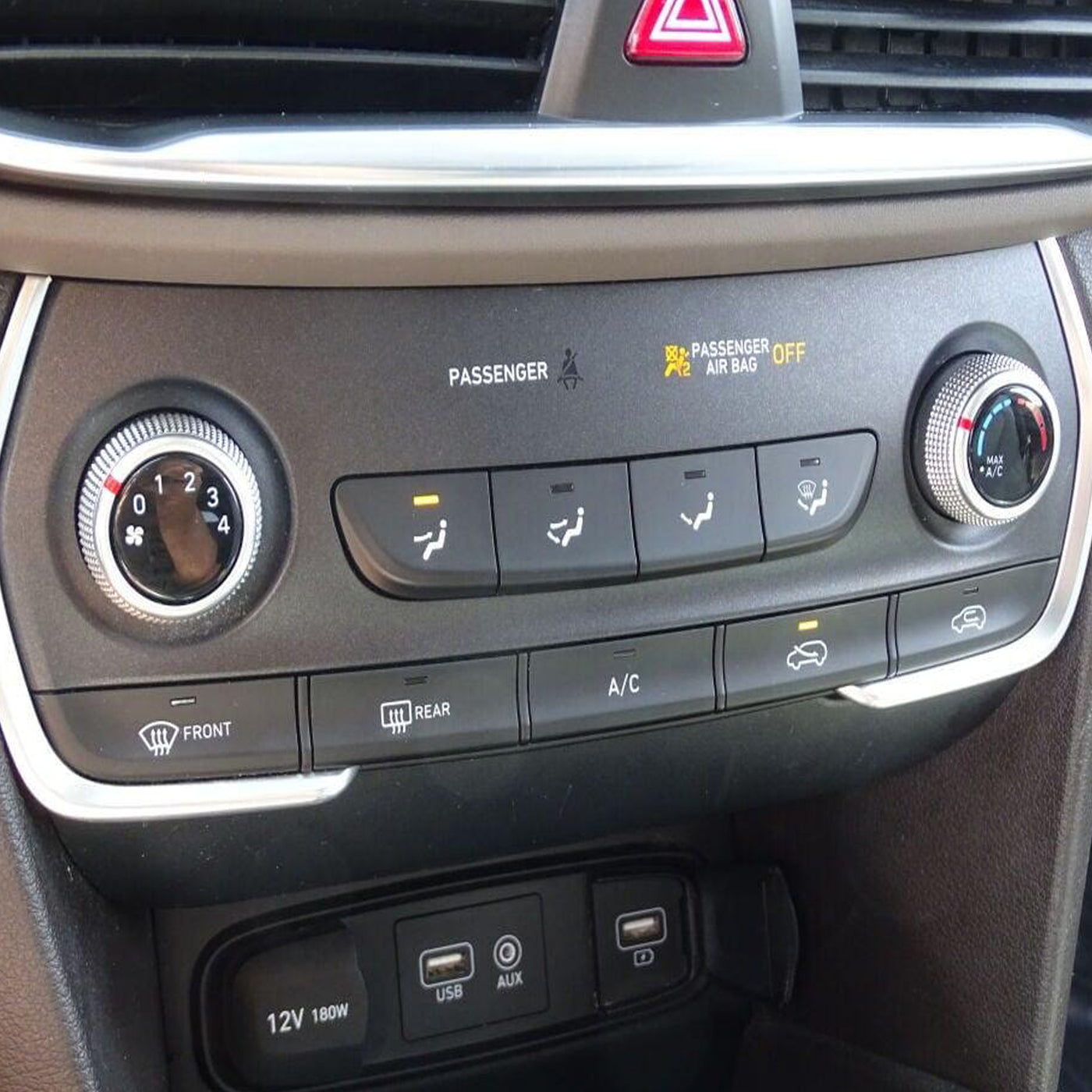 2019-2020 Hyundai Santa Fe Climate Control