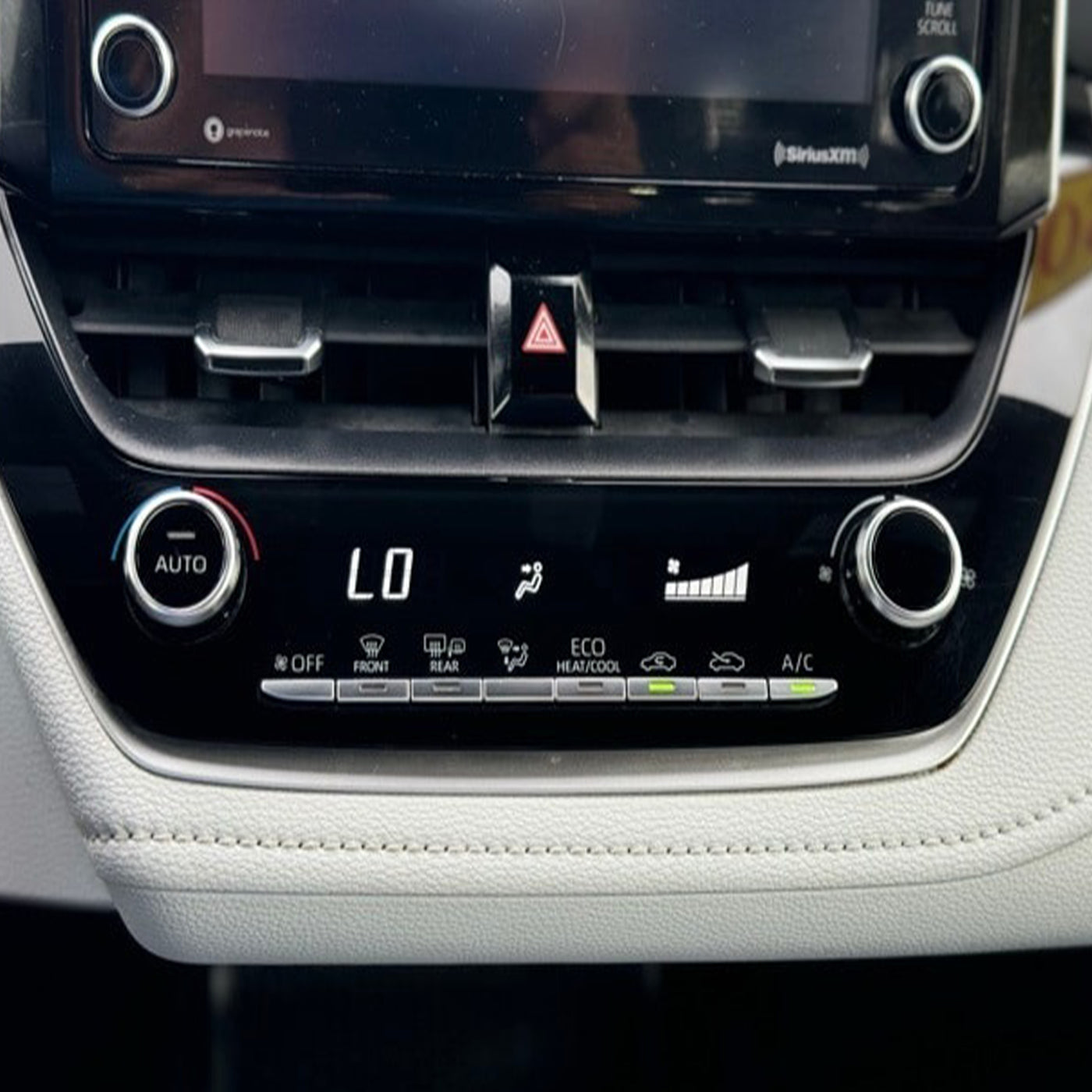 2019-2021 Toyota Corolla Climate Control