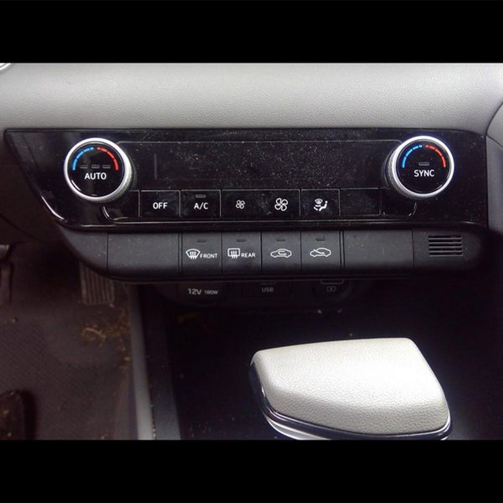 2021-2023 Hyundai Elantra Climate Control