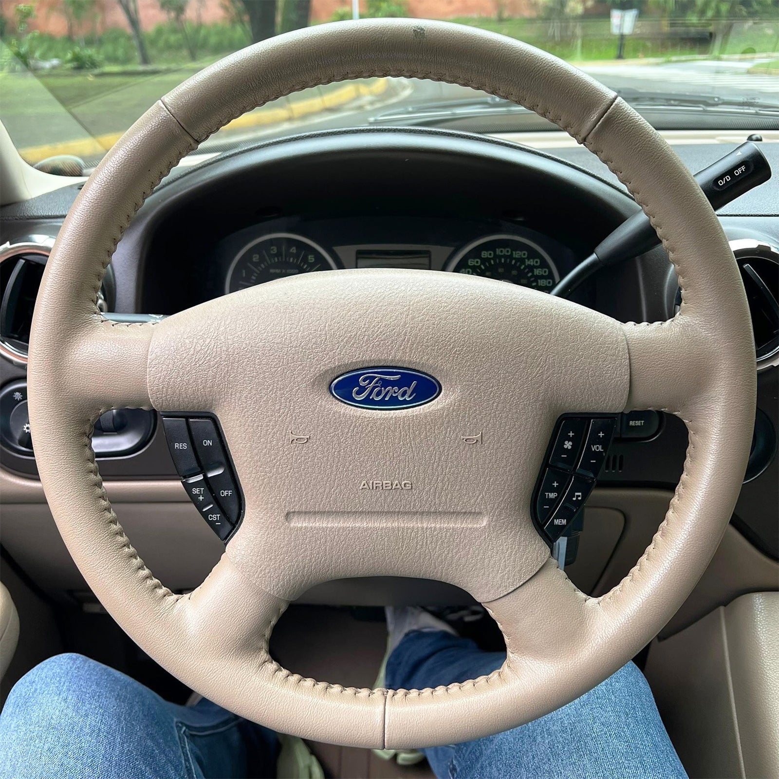 2003-2006 Ford Expedition Steering Wheel Airbag