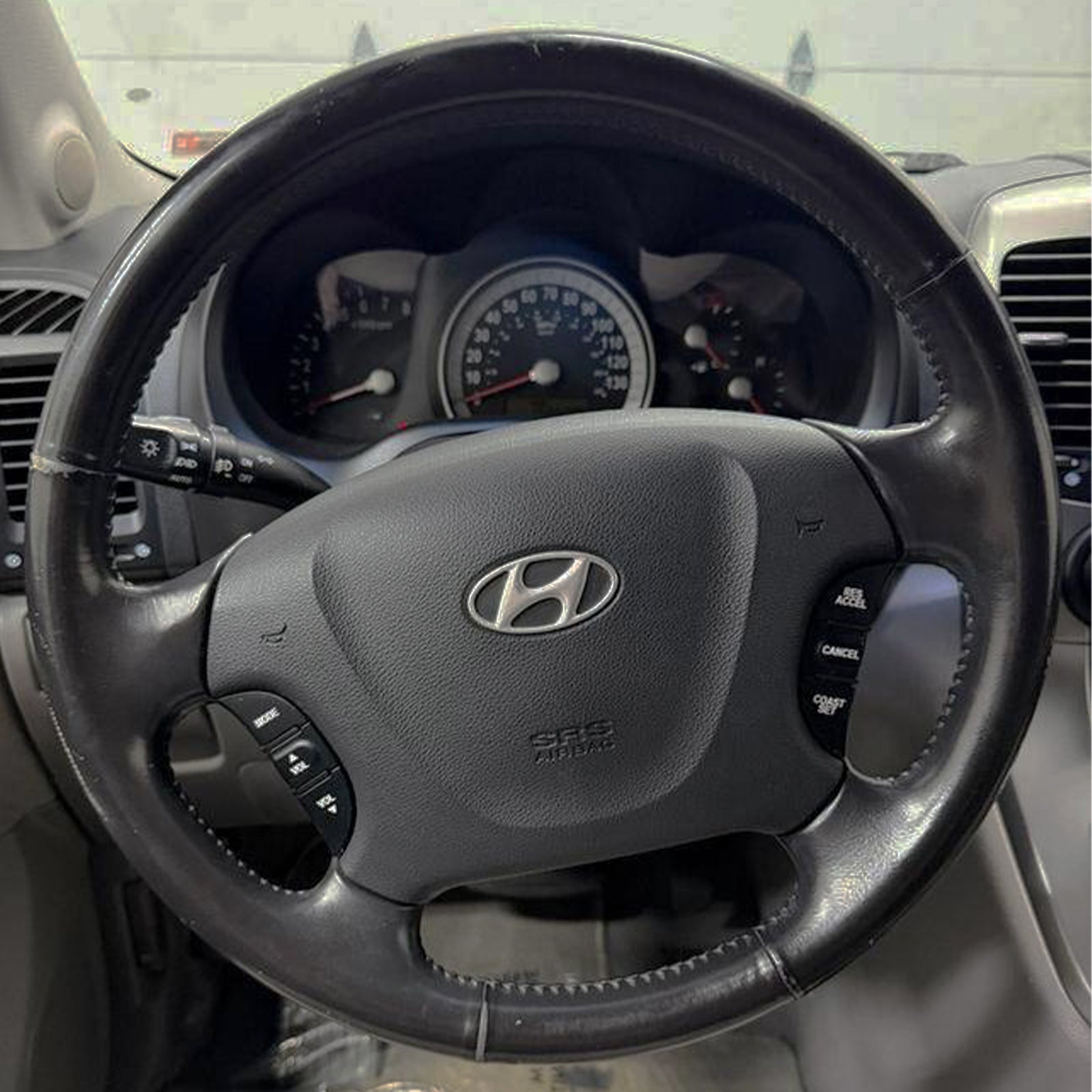 2007-2008 Hyundai Entourage Steering Wheel Airbag