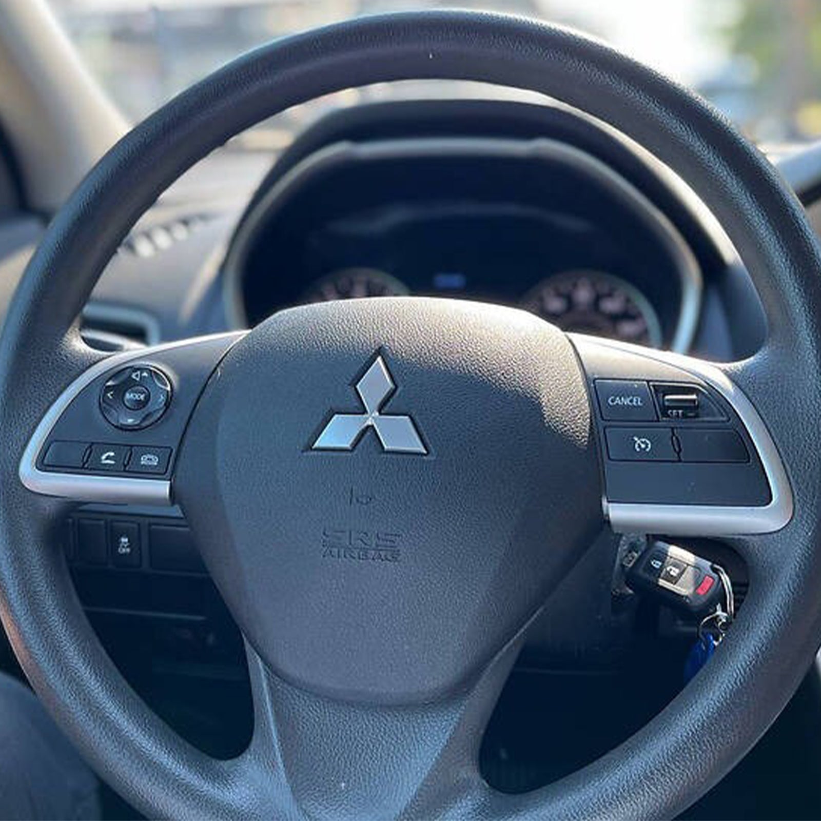 2018-2023 Mitsubishi Eclipse Cross Driver Wheel Airbag